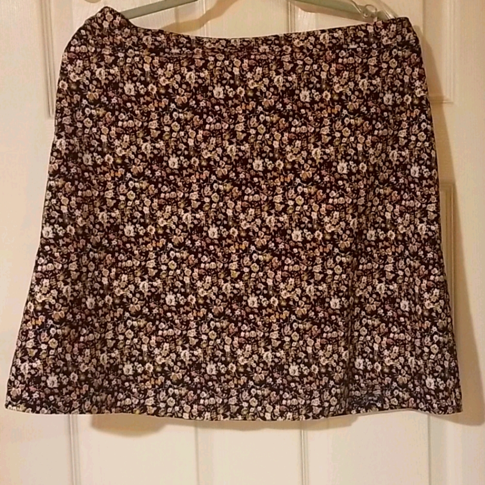 Womans skirt gently worn
